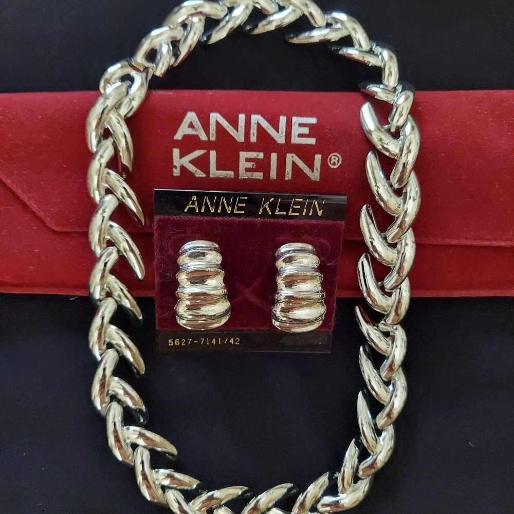 Anne Klein silver plated necklace with earrings
